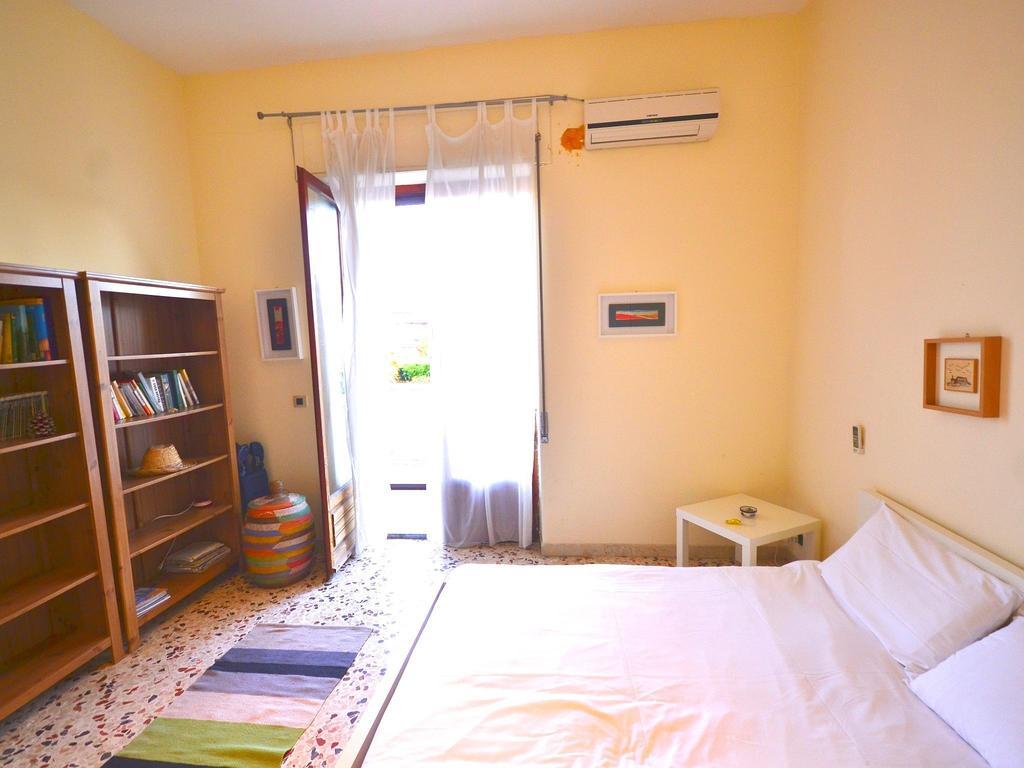 Cozy Holiday Home In Pozzillo With Terrace Acireale Extérieur photo